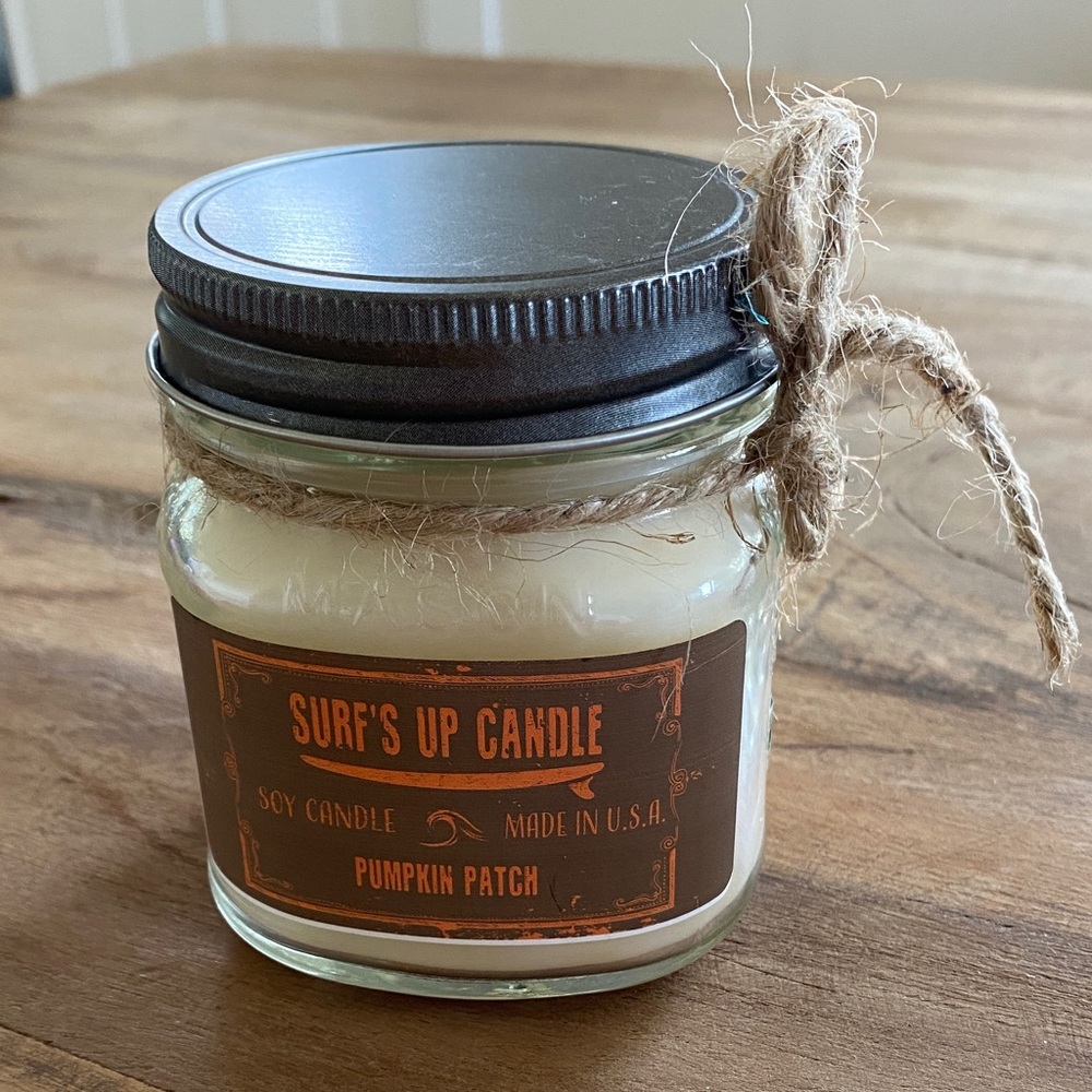 Surf’s Up pumpkin patch candle